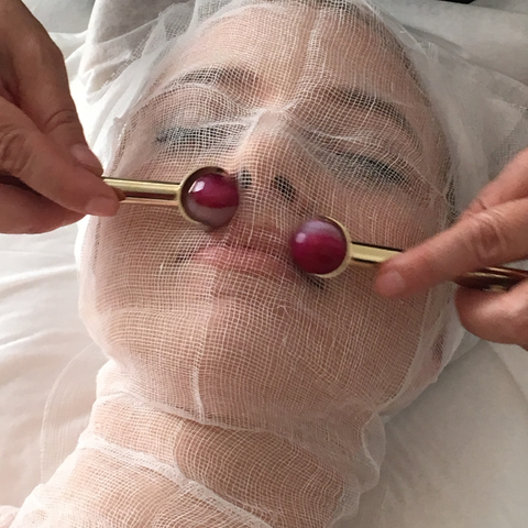 HAUTE LUMINOSITY GLOW FACIAL (60-MIN)